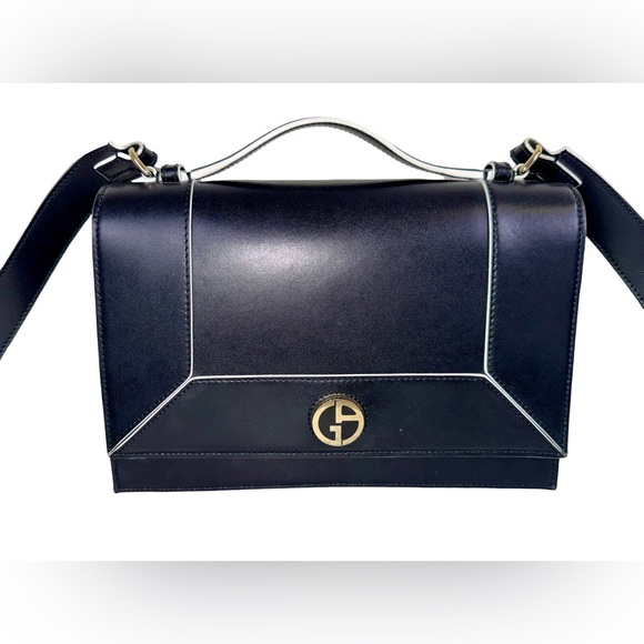 GIORGIO ARMANI “AVENUE” SHOULDER BAG IN BLACK LEATHER - Picture 1 of 8